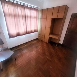 Boundary Road (D19), Terrace #569207681